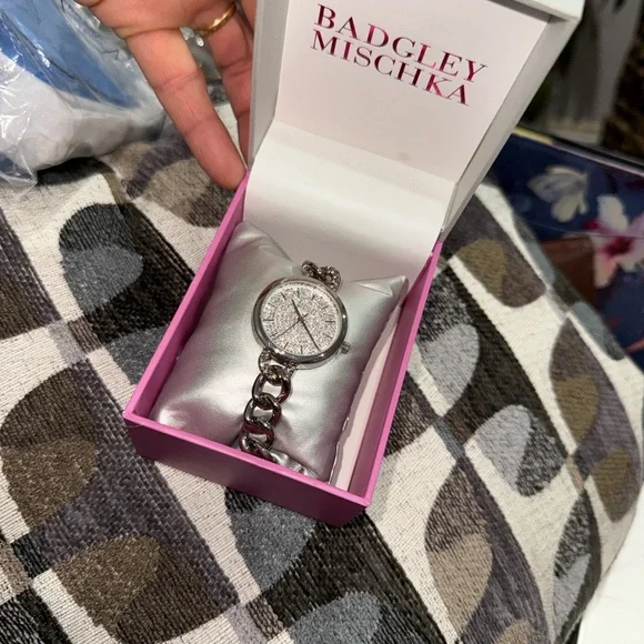 Badgley Mischka rhinestone Silver Chain Watch - Picture 4 of 7